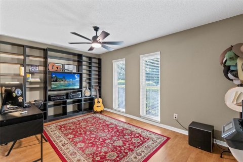 House in Longwood, Florida 3 bedrooms, 154.03 sq.m. № 2395936 - photo 24
