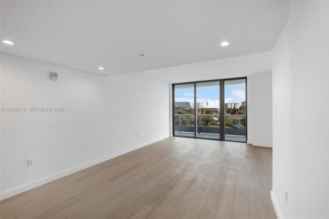 Condo in Bay Harbor Islands, Florida, 3 bedrooms  № 2009499 - photo 10