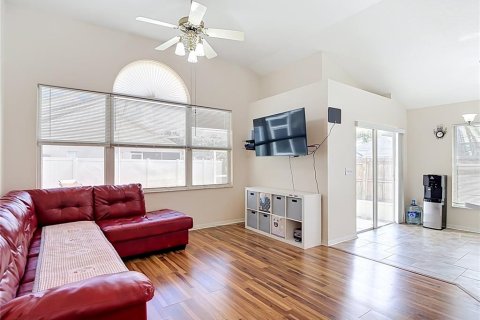 House in Wesley Chapel, Florida 3 bedrooms, 138.24 sq.m. № 2395862 - photo 25