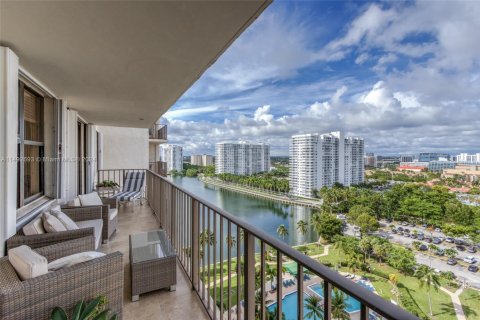 Copropriété à vendre à Aventura, Floride: 2 chambres, 112.41 m2 № 1937181 - photo 20