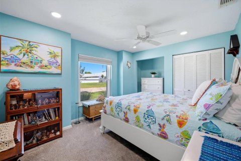 House in Bradenton, Florida 3 bedrooms, 159.7 sq.m. № 2418322 - photo 26