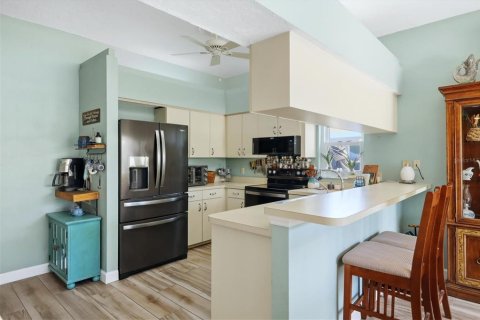 House in Bradenton, Florida 3 bedrooms, 159.7 sq.m. № 2418322 - photo 18
