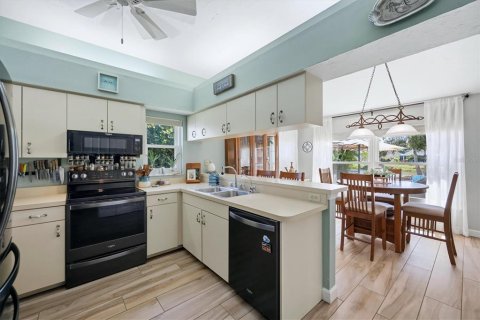 House in Bradenton, Florida 3 bedrooms, 159.7 sq.m. № 2418322 - photo 20