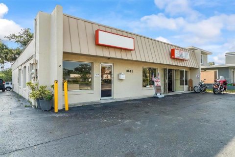 Immobilier commercial à South Daytona, Floride 358.23 m2 № 2148566