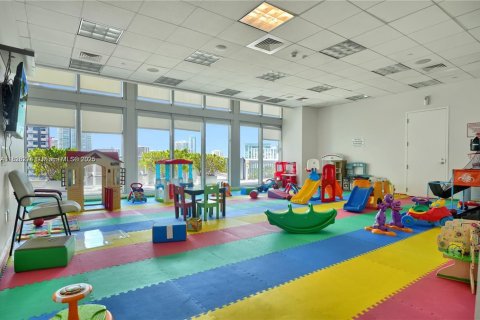 Купить кондоминиум в Майами, Флорида 2 спальни, 94.11м2, № 1826098 - фото 17