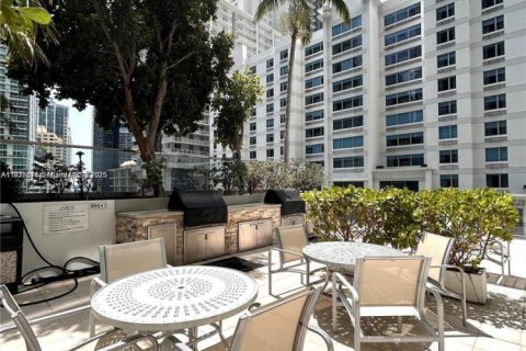 Купить кондоминиум в Майами, Флорида 2 спальни, 94.11м2, № 1826098 - фото 19