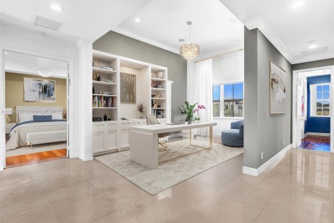 House in Fort Lauderdale, Florida 5 bedrooms, 404.68 sq.m. № 1892862 - photo 14