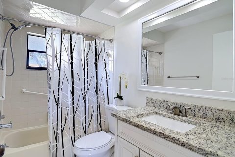 Снять в аренду виллу или дом в Спринг-Хилл, Флорида 6 комнат, 86.4м2, № 2092239 - фото 30