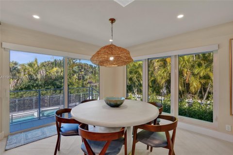 Villa ou maison à louer à Lauderdale-by-the-Sea, Floride: 3 chambres, 178.28 m2 № 2025844 - photo 11
