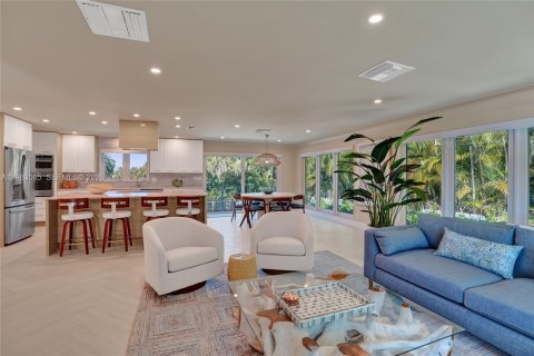 Villa ou maison à louer à Lauderdale-by-the-Sea, Floride: 3 chambres, 178.28 m2 № 2025844 - photo 16