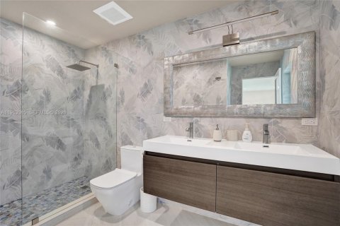 Villa ou maison à louer à Lauderdale-by-the-Sea, Floride: 3 chambres, 178.28 m2 № 2025844 - photo 19