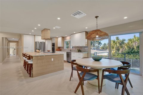 Villa ou maison à louer à Lauderdale-by-the-Sea, Floride: 3 chambres, 178.28 m2 № 2025844 - photo 12