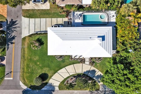 Villa ou maison à louer à Lauderdale-by-the-Sea, Floride: 3 chambres, 178.28 m2 № 2025844 - photo 4