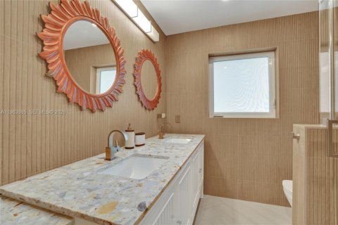 Villa ou maison à louer à Lauderdale-by-the-Sea, Floride: 3 chambres, 178.28 m2 № 2025844 - photo 21