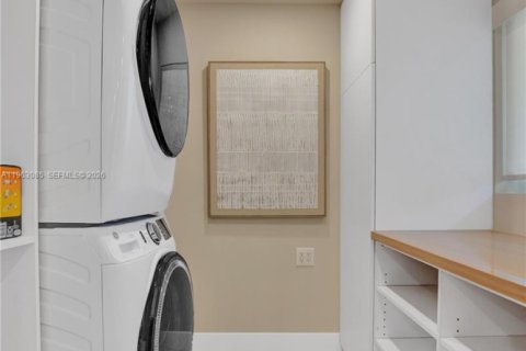 Villa ou maison à louer à Lauderdale-by-the-Sea, Floride: 3 chambres, 178.28 m2 № 2025844 - photo 26