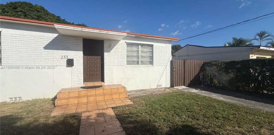 Villa ou maison à Miami, Floride 2 chambres, 89.84 m2 № 1952262