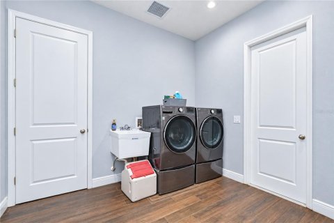 Villa ou maison à vendre à Zephyrhills, Floride: 3 chambres, 190.64 m2 № 2396575 - photo 30
