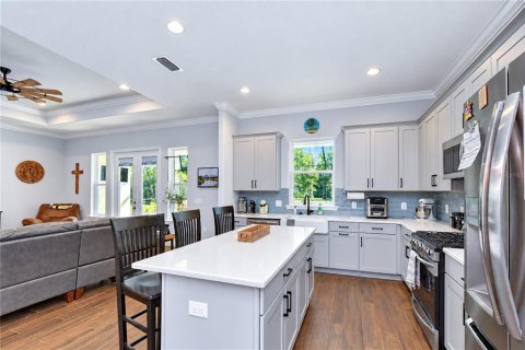 Villa ou maison à vendre à Zephyrhills, Floride: 3 chambres, 190.64 m2 № 2396575 - photo 11