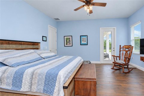 Villa ou maison à vendre à Zephyrhills, Floride: 3 chambres, 190.64 m2 № 2396575 - photo 18