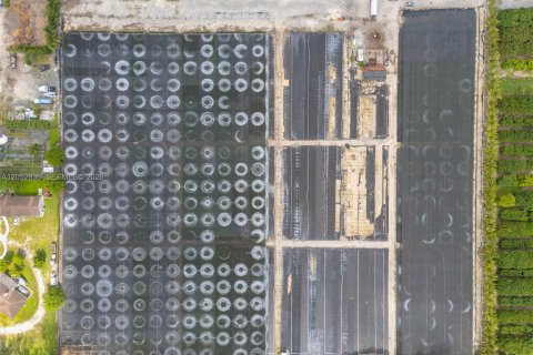 Immobilier commercial à vendre à Miami, Floride № 2185302 - photo 11