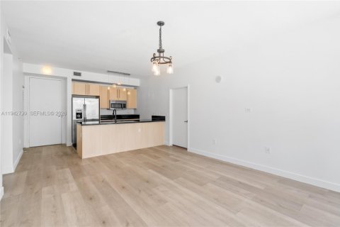 Купить кондоминиум в Майами, Флорида 2 спальни, 94.02м2, № 1999217 - фото 12