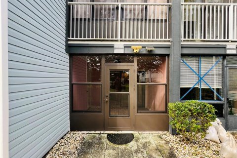 Copropriété à louer à Orlando, Floride: 2 chambres, 76.18 m2 № 2410481 - photo 2