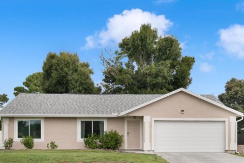 House in Port St. Lucie, Florida 4 bedrooms, 165.92 sq.m. № 2352615