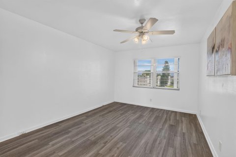Condo in Boca Raton, Florida, 2 bedrooms № 2244620 - photo 9