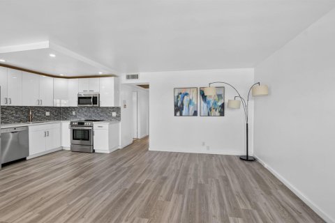 Condo in Boca Raton, Florida, 2 bedrooms № 2244620 - photo 4