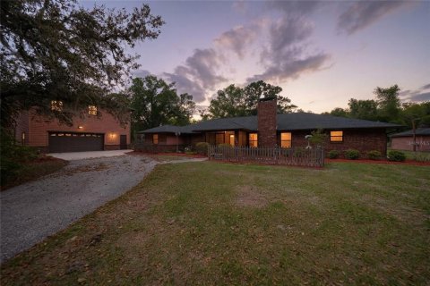 Villa ou maison à vendre à Arcadia, Floride: 3 chambres, 302.49 m2 № 2094402 - photo 2