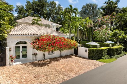Villa ou maison à Miami, Floride 4 chambres, 360 m2 № 2171918
