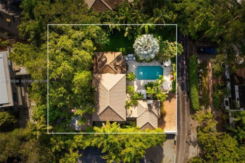 Villa ou maison à louer à Miami, Floride: 4 chambres, 360 m2 № 2171918 - photo 11