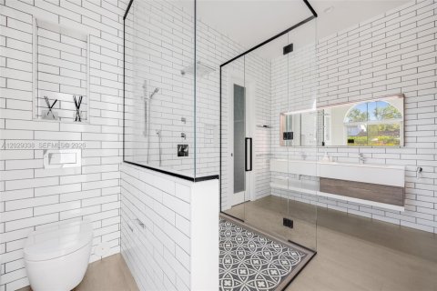 Villa ou maison à louer à Miami, Floride: 4 chambres, 360 m2 № 2171918 - photo 7