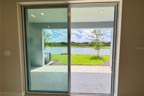 Touwnhouse à louer à Lakewood Ranch, Floride: 3 chambres, 155.52 m2 № 2092363 - photo 12