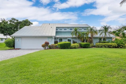 Casa en Stuart, Florida 4 dormitorios, 208.66 m2 № 2185021