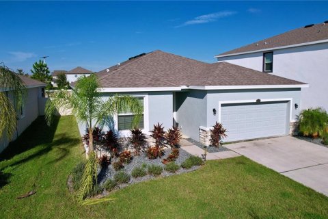 Villa ou maison à vendre à Wesley Chapel, Floride: 4 chambres, 189.24 m2 № 2143735 - photo 2