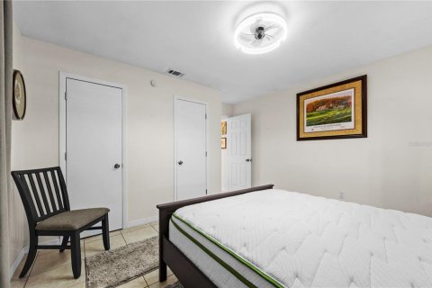 Commercial property in Rotonda, Florida 4 bedrooms, 218.97 sq.m. № 2214839 - photo 4