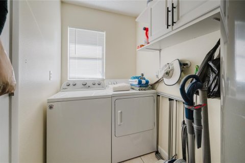 Commercial property in Rotonda, Florida 4 bedrooms, 218.97 sq.m. № 2214839 - photo 5