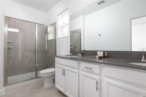 Touwnhouse à vendre à Kissimmee, Floride: 5 chambres, 278.34 m2 № 1744824 - photo 12