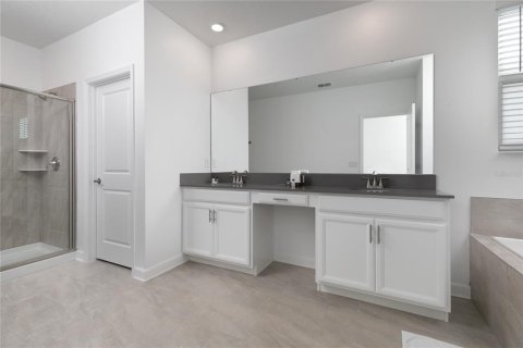 Touwnhouse à vendre à Kissimmee, Floride: 5 chambres, 278.34 m2 № 1744824 - photo 23