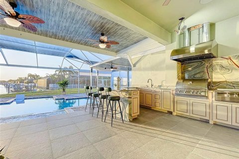 Casa en venta en Apollo Beach, Florida, 4 dormitorios, 251.39 m2 № 1734861 - foto 11