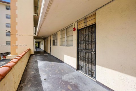 Copropriété à vendre à North Miami, Floride: 1 chambre, 67.35 m2 № 2009058 - photo 6