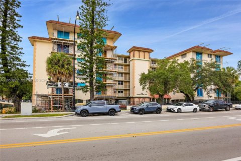 Condo à North Miami, Floride, 1 chambre  № 2009058