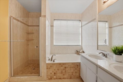 Villa ou maison à vendre à Cooper City, Floride: 4 chambres, 194.91 m2 № 1942393 - photo 25