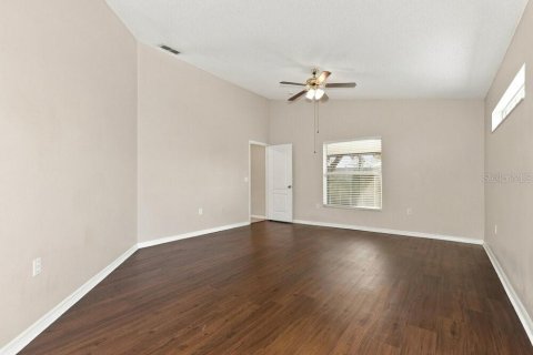 Villa ou maison à louer à Brandon, Floride: 3 chambres, 143.53 m2 № 2416948 - photo 11