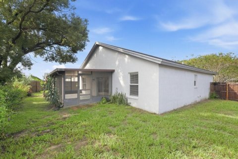 Villa ou maison à louer à Brandon, Floride: 3 chambres, 143.53 m2 № 2416948 - photo 16