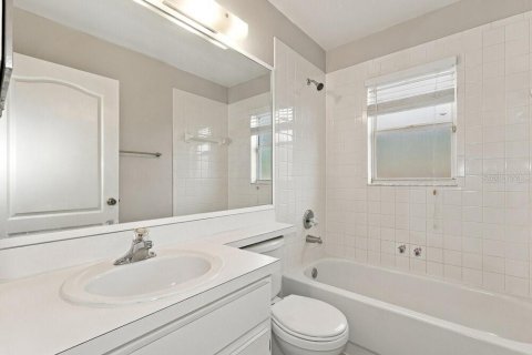 Villa ou maison à louer à Brandon, Floride: 3 chambres, 143.53 m2 № 2416948 - photo 15