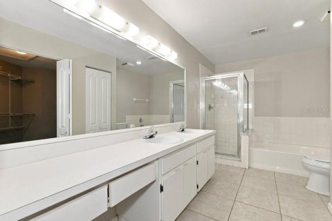 Villa ou maison à louer à Brandon, Floride: 3 chambres, 143.53 m2 № 2416948 - photo 12