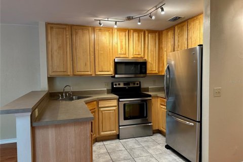 Condo in Orlando, Florida, 2 bedrooms № 2197581 - photo 7