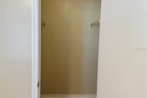 Condo in Orlando, Florida, 2 bedrooms № 2197581 - photo 11